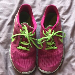 Nike Free Run 3 shoes in lime/hot pink